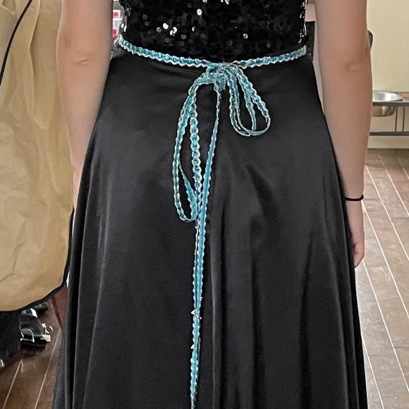 One of a kind 2 in one Prom and Party Gown Dress - Picture 5 of 10